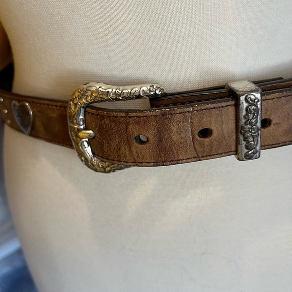 Ariat Brown Belt with Silver Heart Detail - Picture 4 of 9